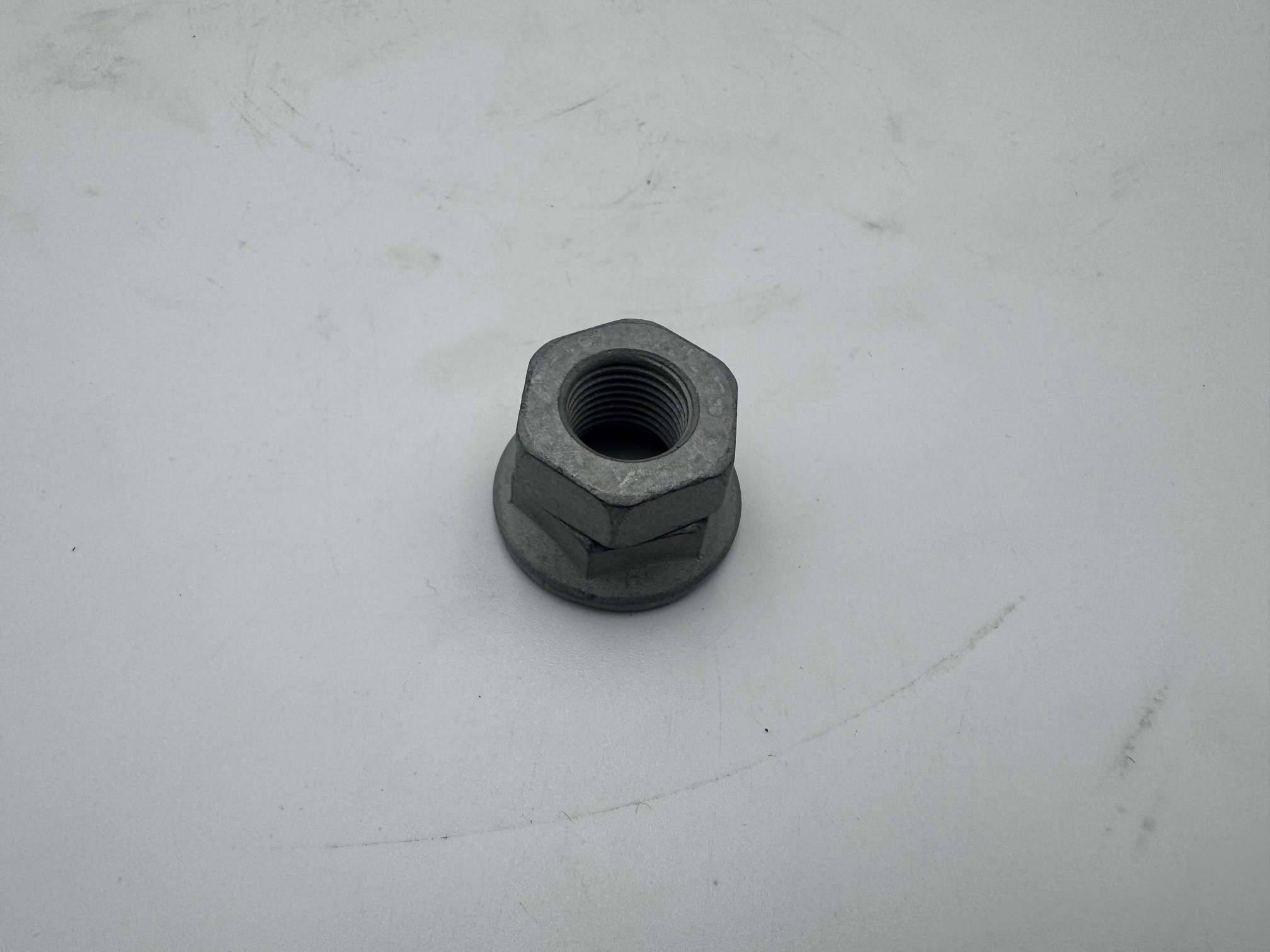 LUG008 - LOCK NUT 2 PIECE WEDGE HIX FLANGE 9/16"
