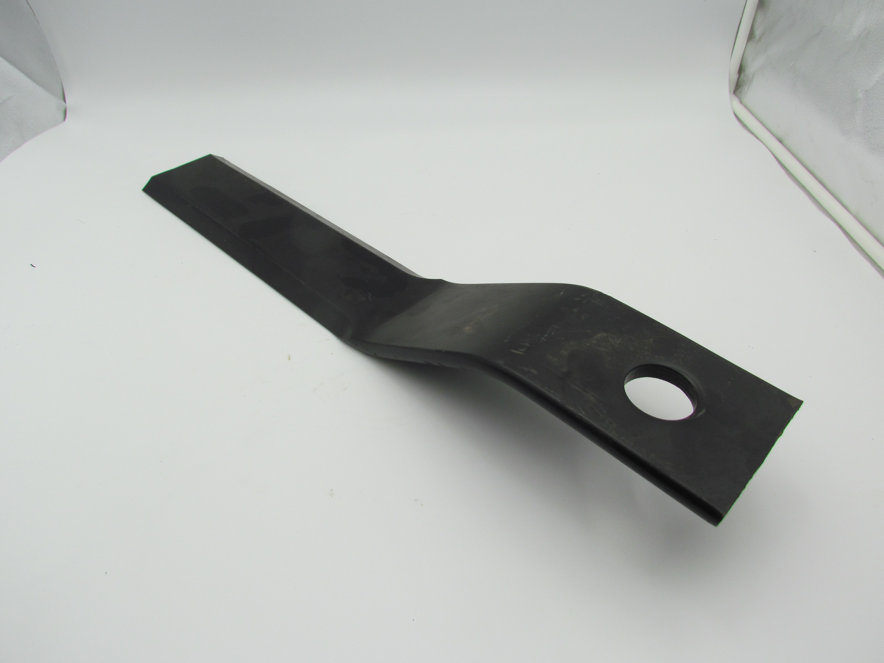 BLADE25- MOWER BLADE 20"