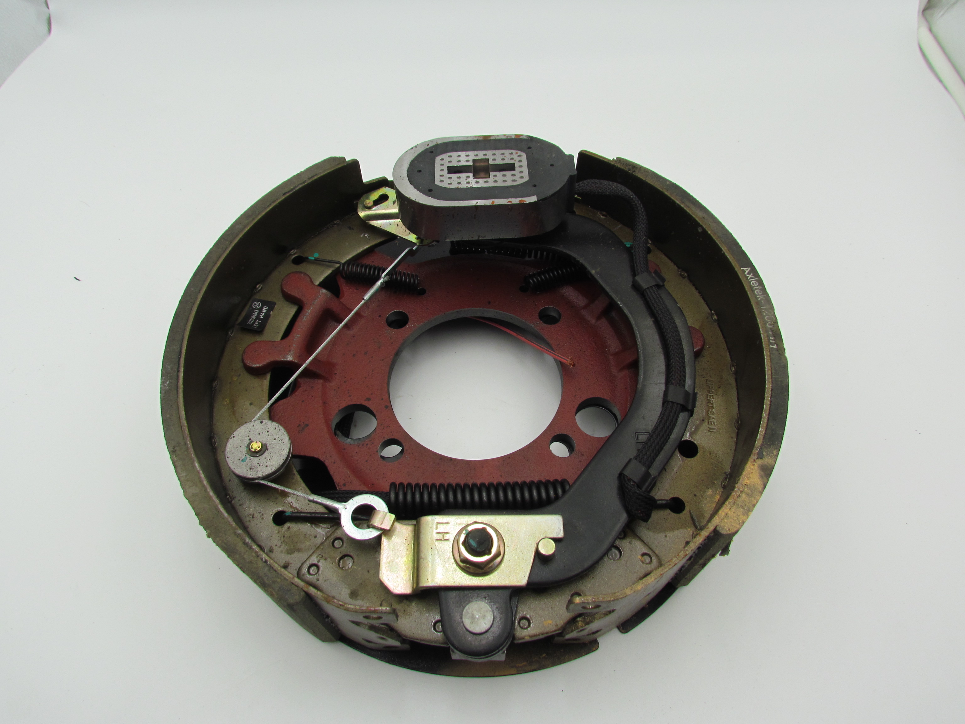 2022004549 - LIPPERT 8k - 12.25 X 3.38" ELECTRIC BRAKE BACKING PLATE LH (156443)